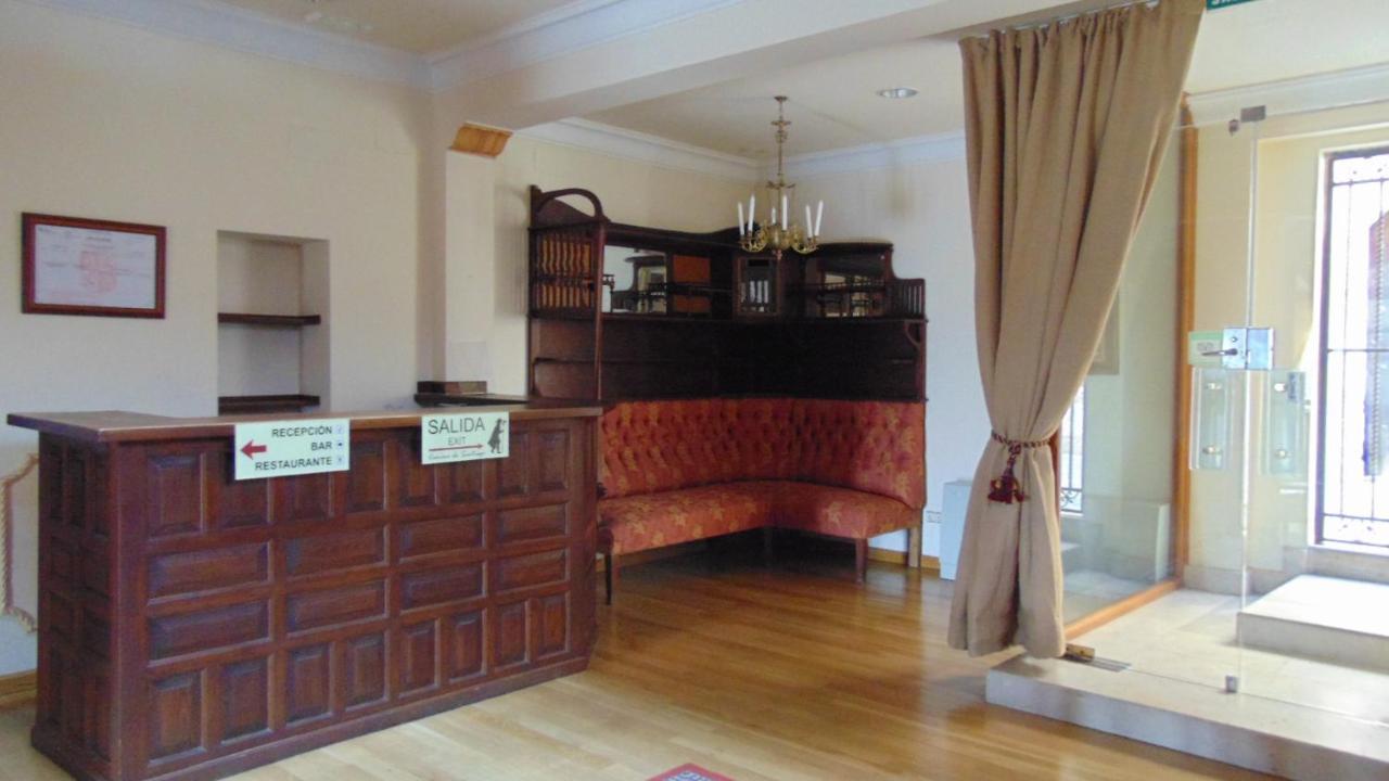 Hotel Iacobus Castrojeriz Zewnętrze zdjęcie